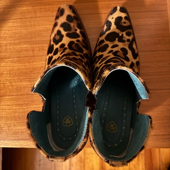 Ariat Dixon Leopard Boot - Picture 2 of 5